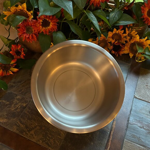 Polar Ware Stainless Steel 7-Qt. Solution Basin - Picture 2 of 8